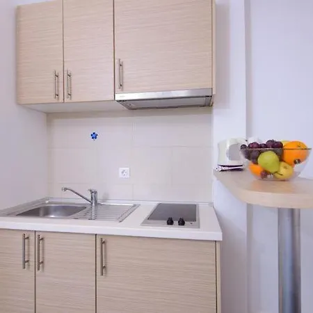 Evelj - With Shared Terrace And Sea View